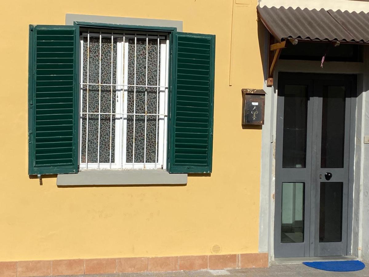 8+8 Appartamento Con Garage Ливорно Екстериор снимка